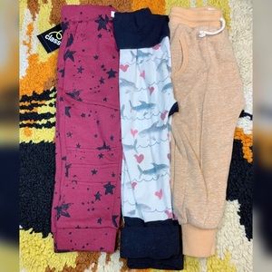 Bundle of 3, joggers size 18M!!
